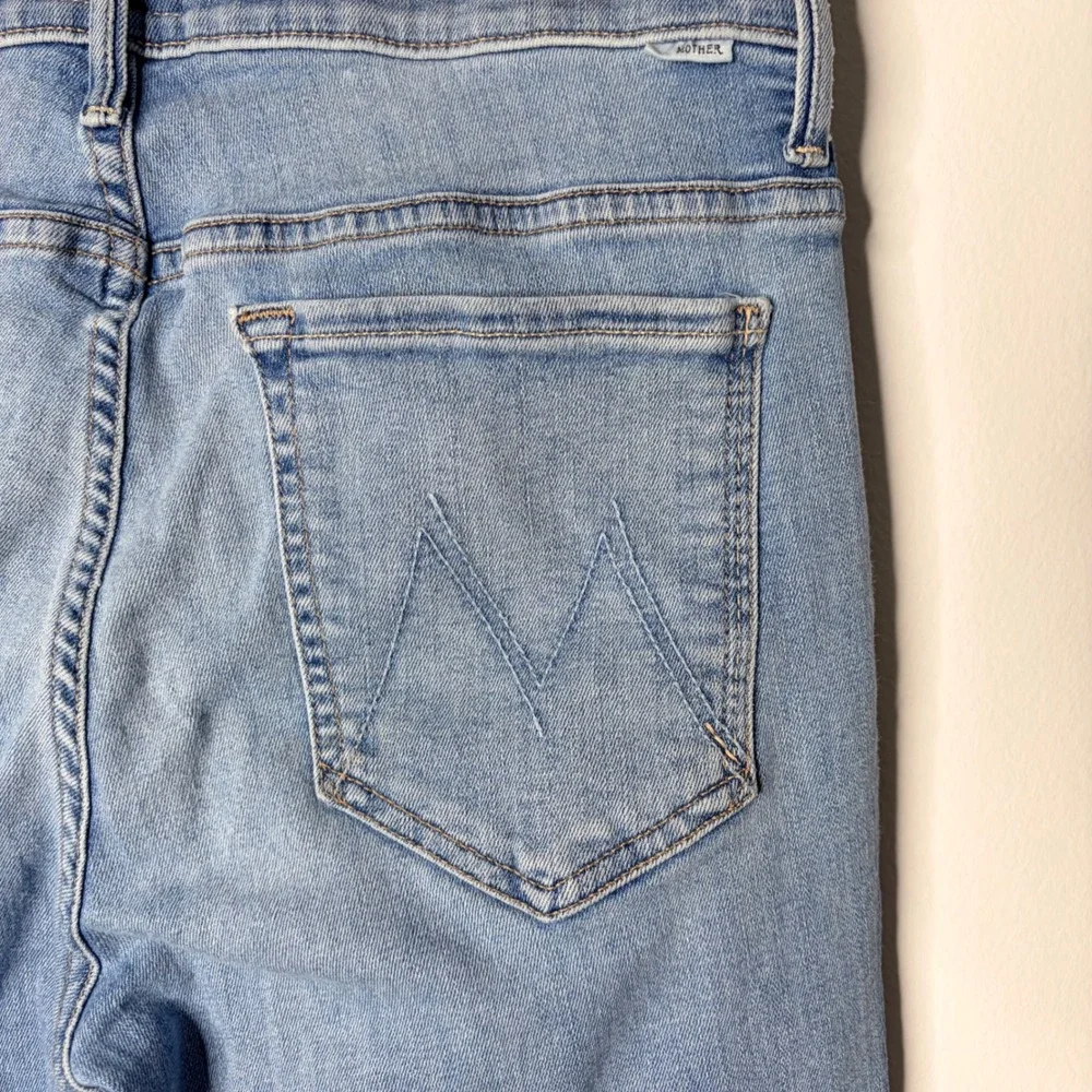 MOTHER The Insider Crop Step Fray Jeans Women 30 Light Kitty Rager Side Stripe